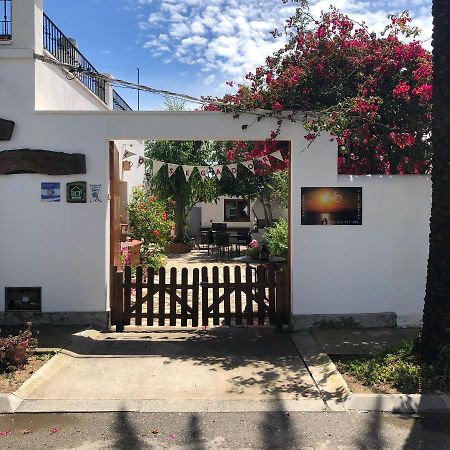 Pensjonat Lo Segador Poblenou del Delta Zewnętrze zdjęcie