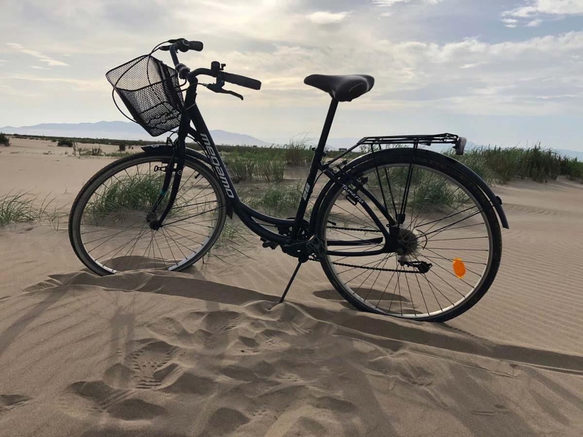 Pensjonat Lo Segador Poblenou del Delta Zewnętrze zdjęcie
